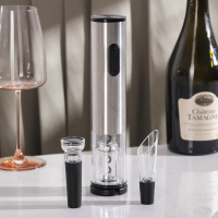 Набор для вина Magistro Soha, штопор электрический, аэратор, пробка Набор для вина Magistro Soha, штопор электрический, аэратор, пробка