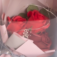 Ночник &laquo;Букет роз&raquo; красный LED 3хAG10 7.5х15.5х23см