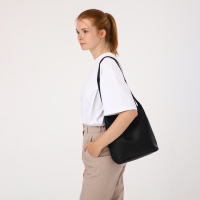 Сумка женская тоут на клапане, цвет чёрный Сумка женская тоут на клапане, цвет чёрный