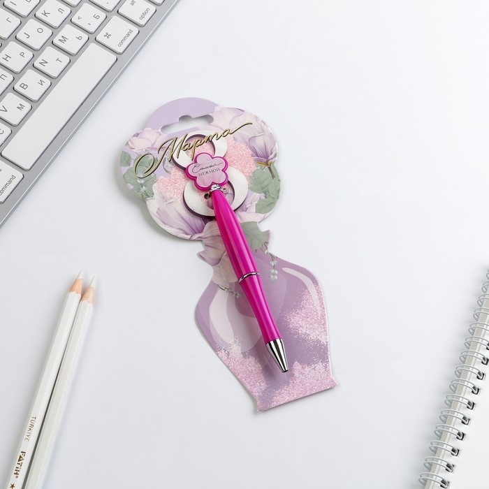 Ручка «8 Марта»,пластик, с цветок, на подложке-ваза Ручка «8 Марта»,пластик, с цветок, на подложке-ваза