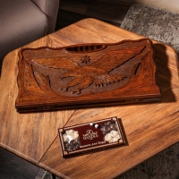 Нарды ручной работы "Орел атакующий" с ручкой, 60х30 см, с шахматным полем, массив ореха, Армения Нарды ручной работы "Орел атакующий" с ручкой, 60х30 см, с шахматным полем, массив ореха, Армения