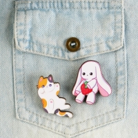 Значки деревянные, неразлучники «Любимой подружке», 2 шт., 8 х 12 см. Значки деревянные, неразлучники «Любимой подружке», 2 шт., 8 х 12 см.