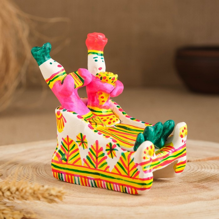 Филимоновская игрушка &laquo;Парочка на санях&raquo;