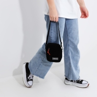 Сумка молодёжная на молнии, наружный карман, цвет чёрный Сумка молодёжная на молнии, наружный карман, цвет чёрный