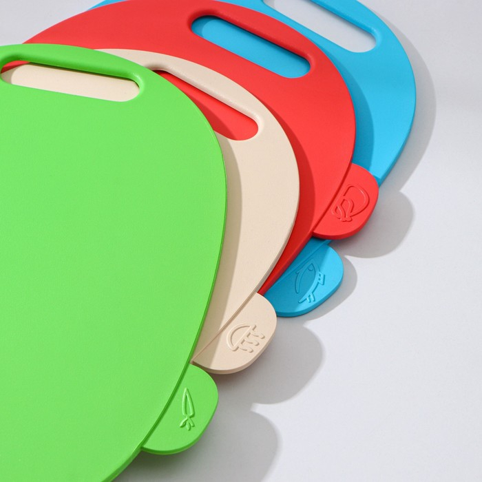 Набор разделочных досок, 4 шт, 30&times;22&times;7 см, размер 1 доски 29&times;19,5 см, овальные, с маркерами, на подставке