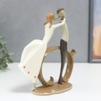 Сувенир полистоун "Ретро. Парочка. Романтика" 19х6х11,5 см Сувенир полистоун "Ретро. Парочка. Романтика" 19х6х11,5 см