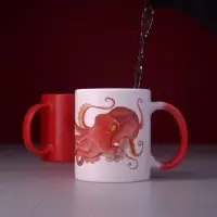 Кружка &laquo;Хамелеон&raquo;, глянцевая, красная