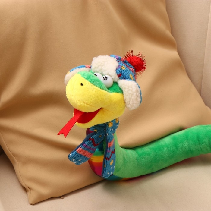 Мягкая игрушка &laquo;Змея&raquo;, с разноцветым животиком, в новогоднем колпаке, 95 см