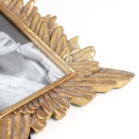 Фоторамка полистоун 10х15 см "Пёрышки" золото 19х25,5 см Фоторамка полистоун 10х15 см "Пёрышки" золото 19х25,5 см