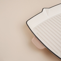 Сковорода гриль чугунная со сливом SL Home, d=26 см, h=4,5 см, эмалированное покрытие, индукция, цвет бежевый Сковорода гриль чугунная со сливом SL Home, d=26 см, h=4,5 см, эмалированное покрытие, индукция, цвет бежевый