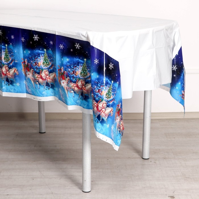 Новогодняя скатерть одноразовая, &laquo;Дед Мороз&raquo;, 137х180 см., на новый год