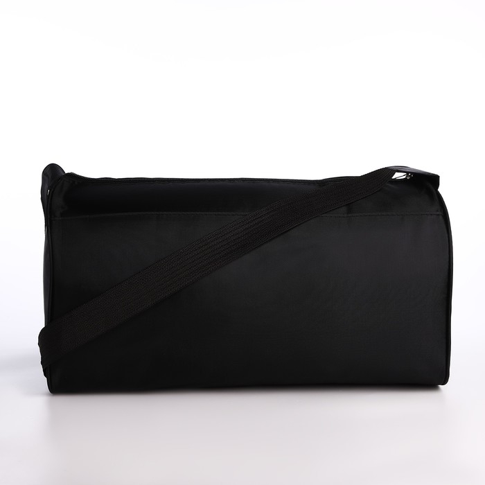Сумка спортивная Сумка спортивная "Just", 40х21х19 см, отдел на молнии, цвет чёрный