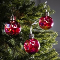 Набор елочных шаров "Яркие переливы", d=7 см, 3 LED, 3 шт, AG13x9, свечение тёплое белое Набор елочных шаров "Яркие переливы", d=7 см, 3 LED, 3 шт, AG13x9, свечение тёплое белое