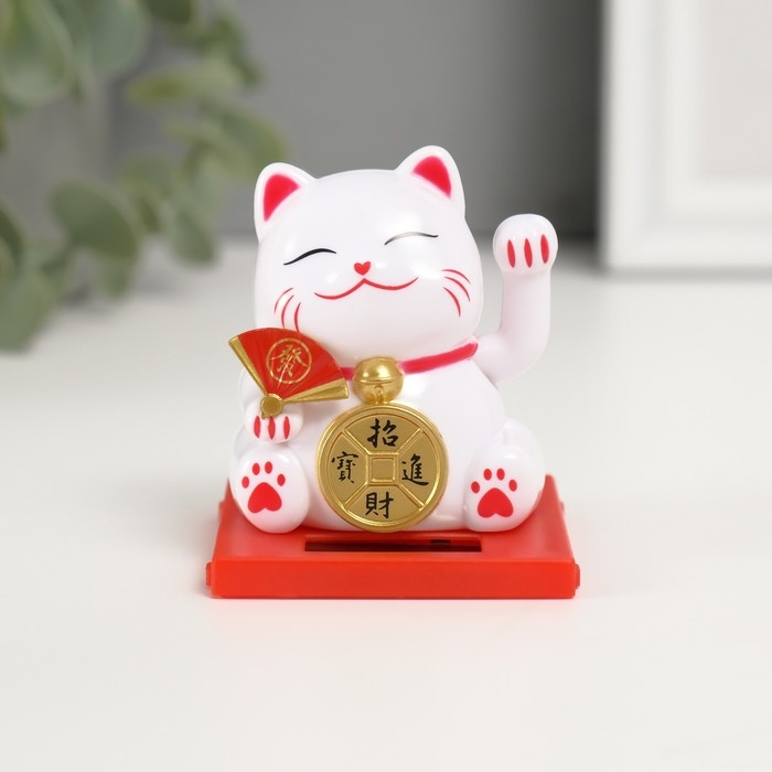 Маятник пластик Маятник пластик "Белый Манэки-нэко с веером и монеткой" 5х5х5 см