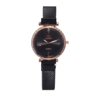 Женский подарочный набор Rinnady 5 в 1: наручные часы и 4 браслета Женский подарочный набор Rinnady 5 в 1: наручные часы и 4 браслета