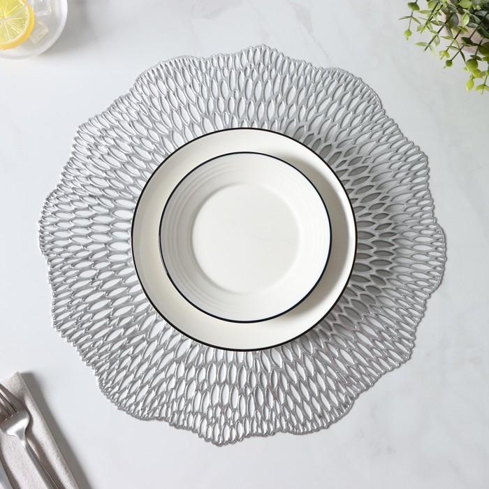 Салфетки сервировочные на стол Доляна &laquo;Мэри&raquo;, d=36 см, 4 шт, цвет серебряный