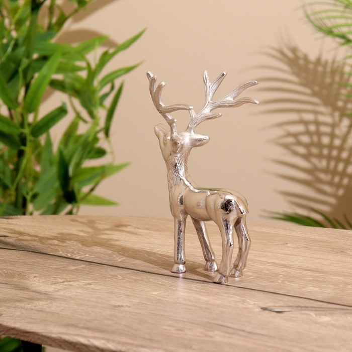 Сувенир "Олень" алюминий 13х10х20 см