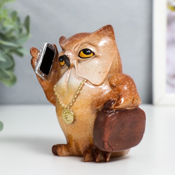 Сувенир полистоун лак "Филин - Бизнесмен" 9,5х6х8,8 см