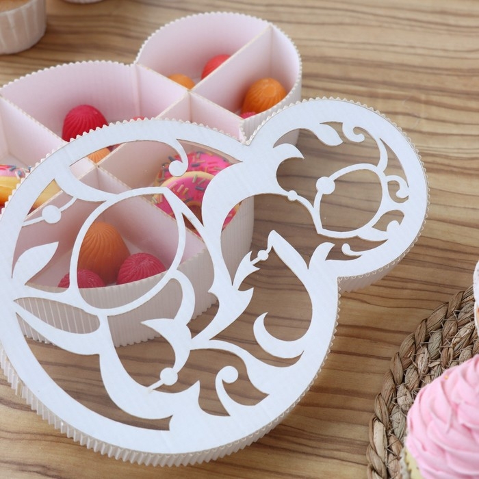 Коробка подарочная, кондитерская упаковка «8 марта» белая, 22 х 16 х 5 см Коробка подарочная, кондитерская упаковка «8 марта» белая, 22 х 16 х 5 см