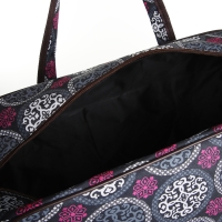 Сумка дорожная женская на молнии, с увеличением, 3 наружных кармана, длинный ремень, цвет чёрный/серый Сумка дорожная женская на молнии, с увеличением, 3 наружных кармана, длинный ремень, цвет чёрный/серый