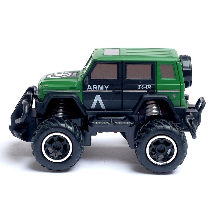 Джип радиоуправляемый &laquo;Армия&raquo;, работает от батареек