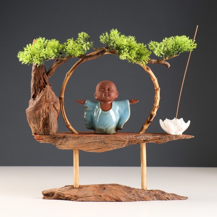 Сувенир дерево, фарфор Сувенир дерево, фарфор "Маленький Будда в голубом" с подставкой для благовонии 35х35х9,5 см