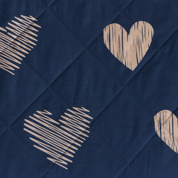 Покрывало LoveLife 1,5 сп Golden hearts 150*210±5см, микрофайбер, 100% п/э Покрывало LoveLife 1,5 сп Golden hearts 150*210±5см, микрофайбер, 100% п/э