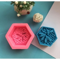 Молд силикон "Соты и пчёлы" 3х7,9х7,2 см Молд силикон "Соты и пчёлы" 3х7,9х7,2 см