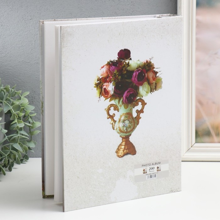Фотоальбом на 200 фото 13х18 см "Цветочная композиция с рамкой" в короб МИКС 5,3х23х29,8 см   971388