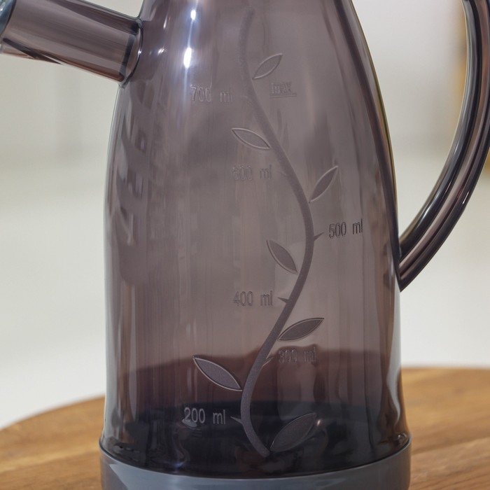 Кувшин для воды, с мерной шкалой, 700 мл, 15×9×20,5 см, цвет фиолетовый Кувшин для воды, с мерной шкалой, 700 мл, 15×9×20,5 см, цвет фиолетовый