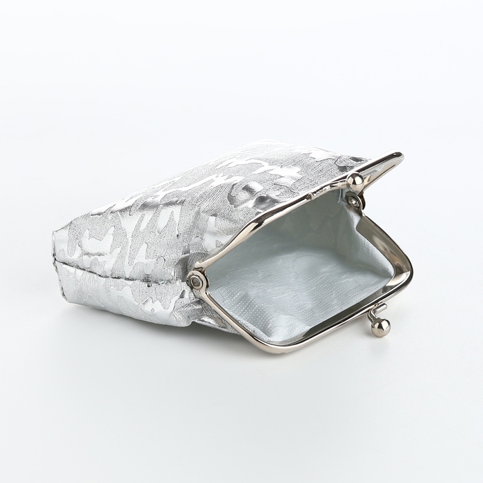 Кошелёк женский на фермуаре, цвет серебряный Кошелёк женский на фермуаре, цвет серебряный