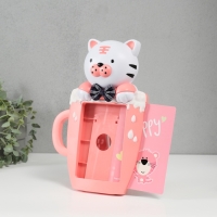 Фоторамка пластик 16х11 см "Тигренок в чашке" розовый 29,5х8х19,5 см Фоторамка пластик 16х11 см "Тигренок в чашке" розовый 29,5х8х19,5 см