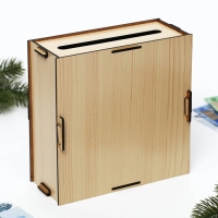 Копилка новогодний подарок &laquo;Новый год: На мировое господство&raquo; на Новый год, 18,5 х 18,5 см.