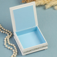 Шкатулка &laquo;Букет цветов в вазе&raquo;, белая, 10&times;10 см, лаковая миниатюра