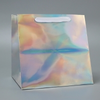 Пакет для торта с квадратным дном, голографический, 25 х 25 х 25 см Пакет для торта с квадратным дном, голографический, 25 х 25 х 25 см