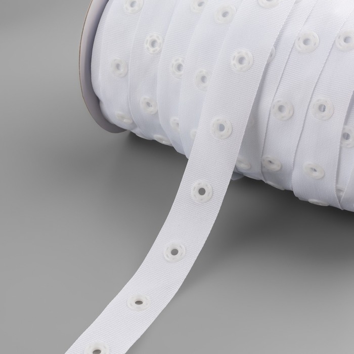 Тесьма с кнопками, 25-25 мм, 17 мм × 45 ± 1 м, цвет белый Тесьма с кнопками, 25-25 мм, 17 мм × 45 ± 1 м, цвет белый