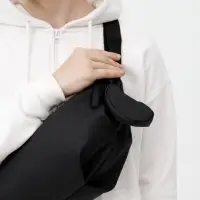 Сумка через плечо Altro, черная Сумка через плечо Altro, черная