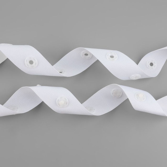 Тесьма с кнопками, 25-25 мм, 17 мм × 45 ± 1 м, цвет белый Тесьма с кнопками, 25-25 мм, 17 мм × 45 ± 1 м, цвет белый