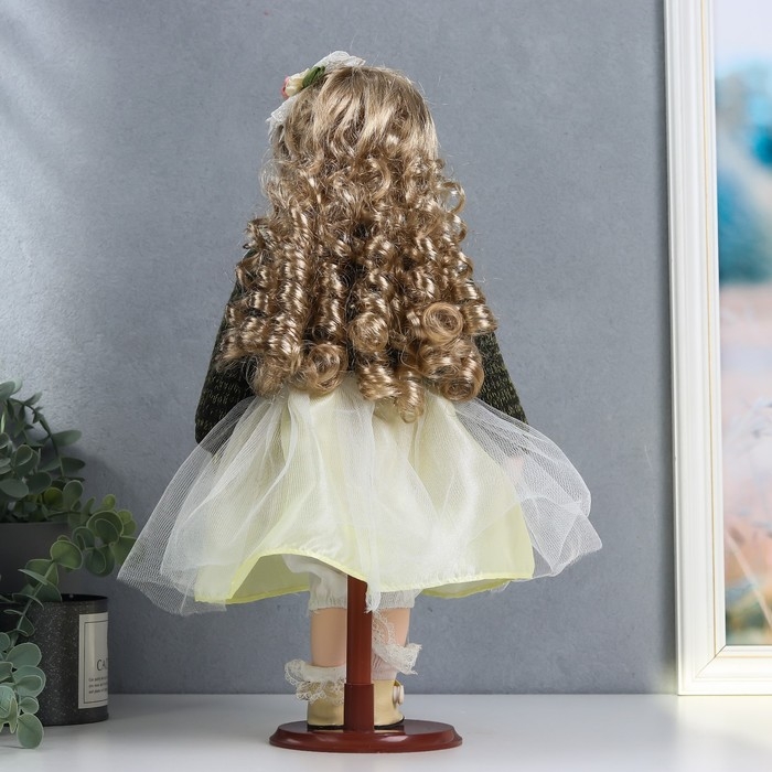 Кукла коллекционная керамика Кукла коллекционная керамика "Катенька в зеленоватом платье и зелёном кардигане" 40 см