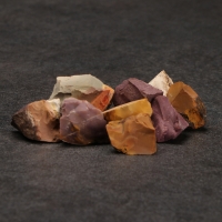 Набор для творчества "Яшма. Мукаит", колотый, фракция 2-3 см, 100 г Набор для творчества "Яшма. Мукаит", колотый, фракция 2-3 см, 100 г