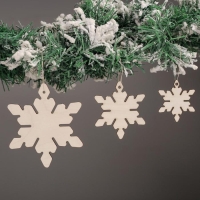 Набор для творчества "Снежинки" (3шт), 9х10,2см,6,4х7,2см,4,5х5см Набор для творчества "Снежинки" (3шт), 9х10,2см,6,4х7,2см,4,5х5см