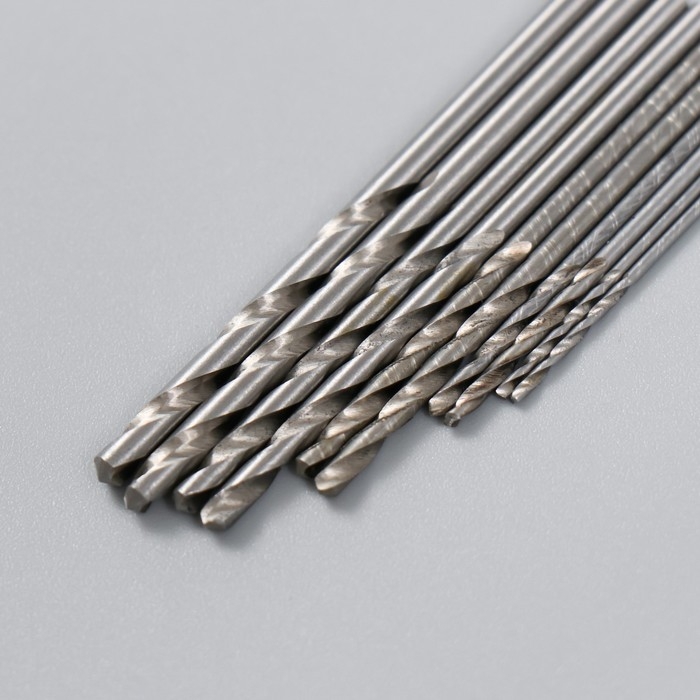 Ручной инструмент для сверления 9х14 см + спиральные сверла 10 шт 1-3мм Ручной инструмент для сверления 9х14 см + спиральные сверла 10 шт 1-3мм