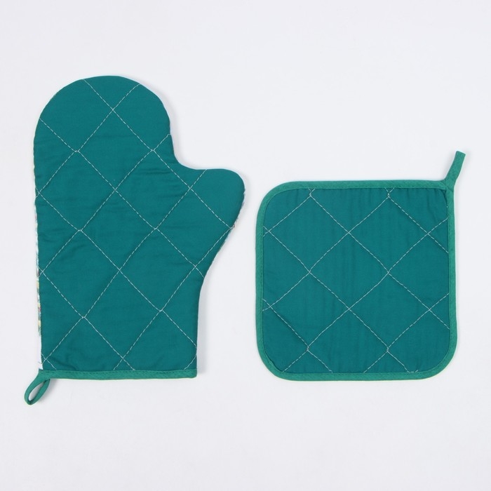 Новый год. Набор кухонный Этель "Сказочный лес": прихватка 19х19 см, варежка-прихватка 20х28 см, 100% хл