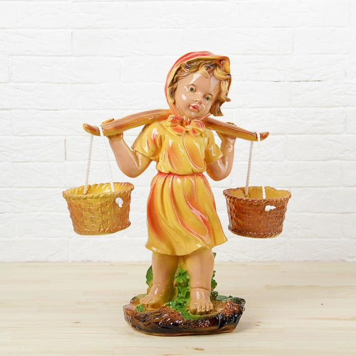 Садовая фигура Садовая фигура "Девочка с коромыслом" цветная 27х21х47см МИКС