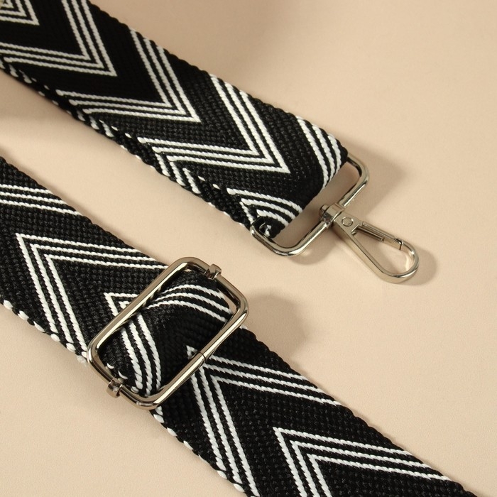 Ручка для сумки «Стрелки тройные», с карабинами, 139 ± 3 × 3,8 см, цвет чёрный/белый Ручка для сумки «Стрелки тройные», с карабинами, 139 ± 3 × 3,8 см, цвет чёрный/белый