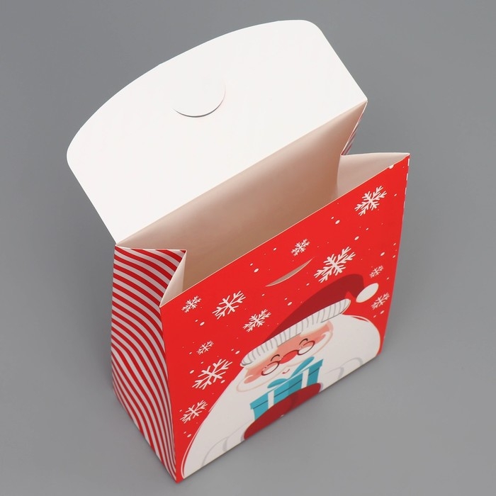 Коробка подарочная новогодняя складная &laquo;Дед Мороз&raquo;, 15 х 7 х 22 см, Новый год