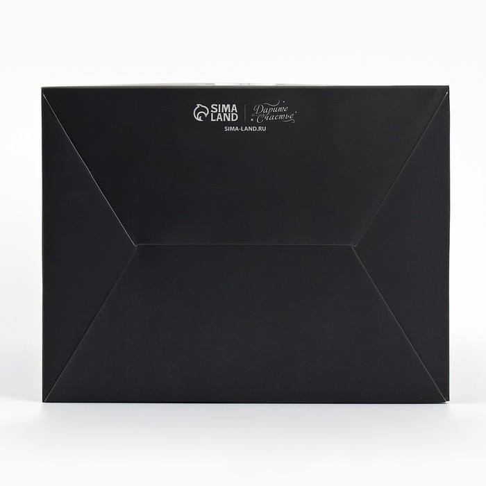 Коробка подарочная складная с 3D эффектом, упаковка, &laquo;Настоящему мужчине&raquo;, 18 х 14 х 23 см