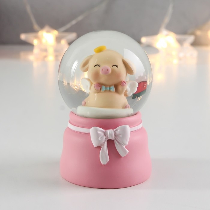 Сувенир полистоун водяной шар свет Сувенир полистоун водяной шар свет "Хрюша с крылышками" МИКС d=4,5 см 7х4,5х4,5 см