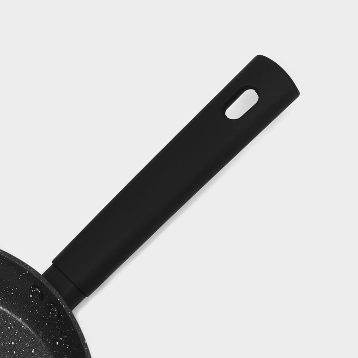 Сковорода Доляна &laquo;Первый дом&raquo;, d=24 см, антипригарное покрытие, индукция, цвет чёрный