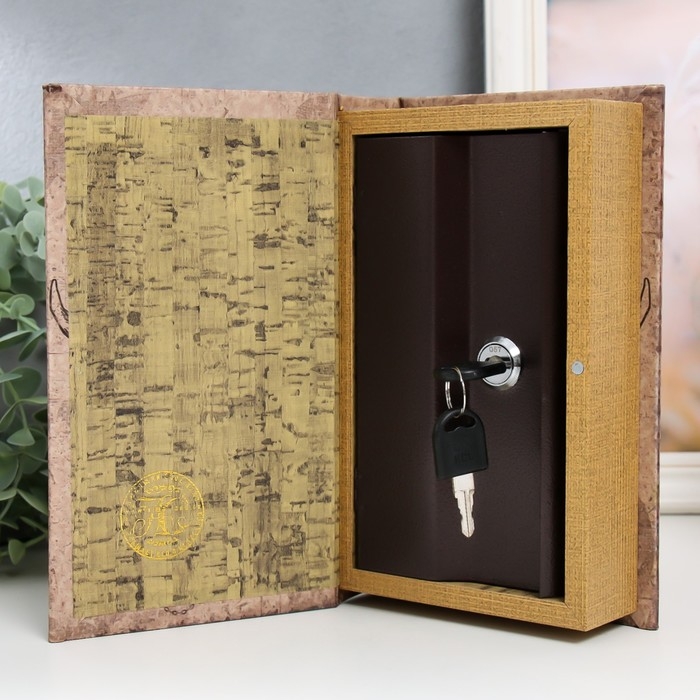 Сейф-книга дерево кожзам Сейф-книга дерево кожзам "Олень в цилиндре и с пенсне" 21х13х5 см